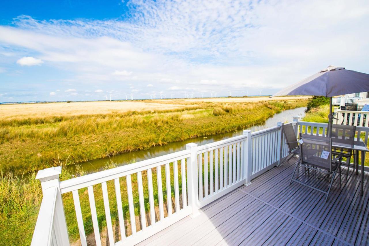 River Lodge Platinum Plus Holiday Home With River Views, Free Wifi & Netflix Camber Exterior foto